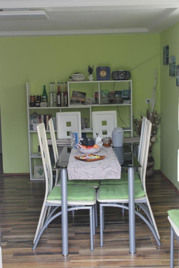 Zimmer Steger Gnas Buitenkant foto