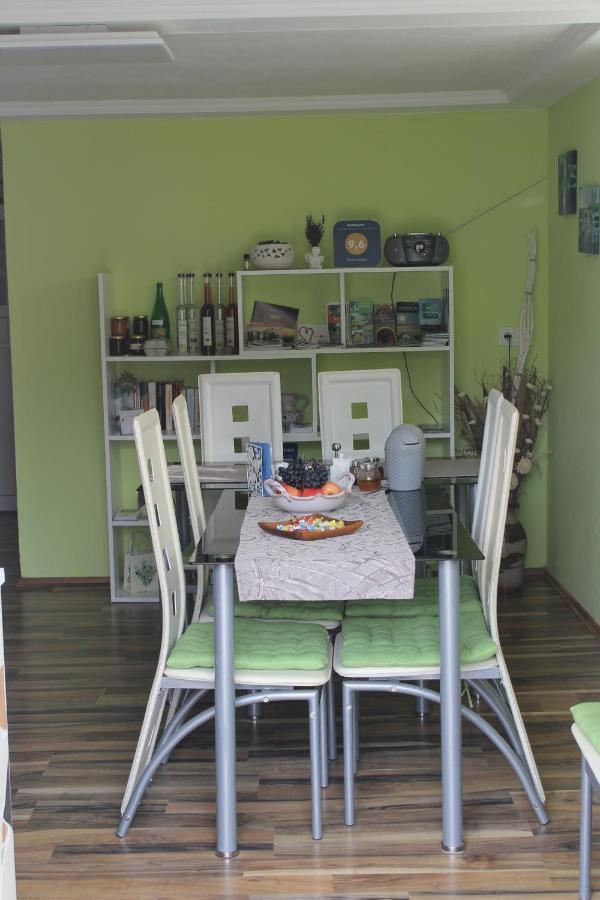 Zimmer Steger Gnas Buitenkant foto
